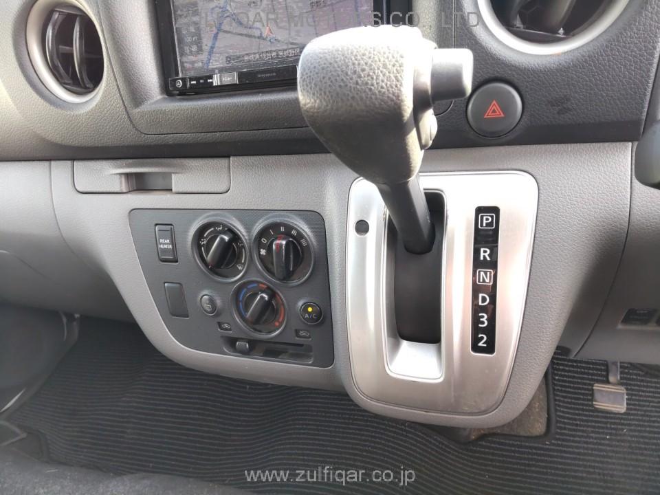 NISSAN NV350 CARAVAN 2017 Image 9