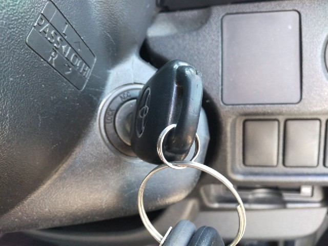 TOYOTA REGIUSACE 2017 Image 19