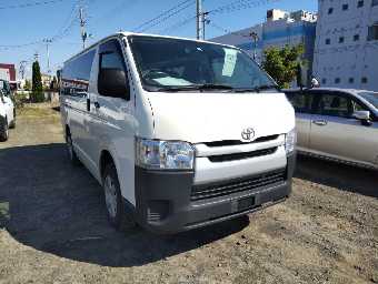 TOYOTA REGIUSACE 2017 Image 6