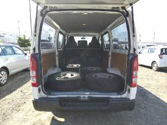 TOYOTA REGIUSACE 2017 Image 7