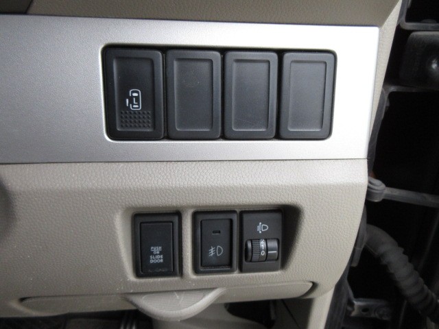 SUZUKI EVERY WAGON 2010 Image 20