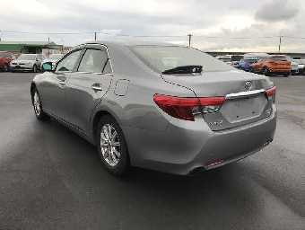 TOYOTA MARK X 2016 Image 15
