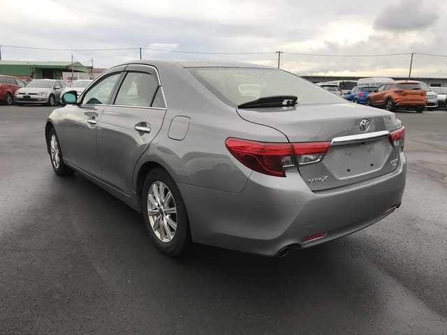 TOYOTA MARK X 2016 Image 21