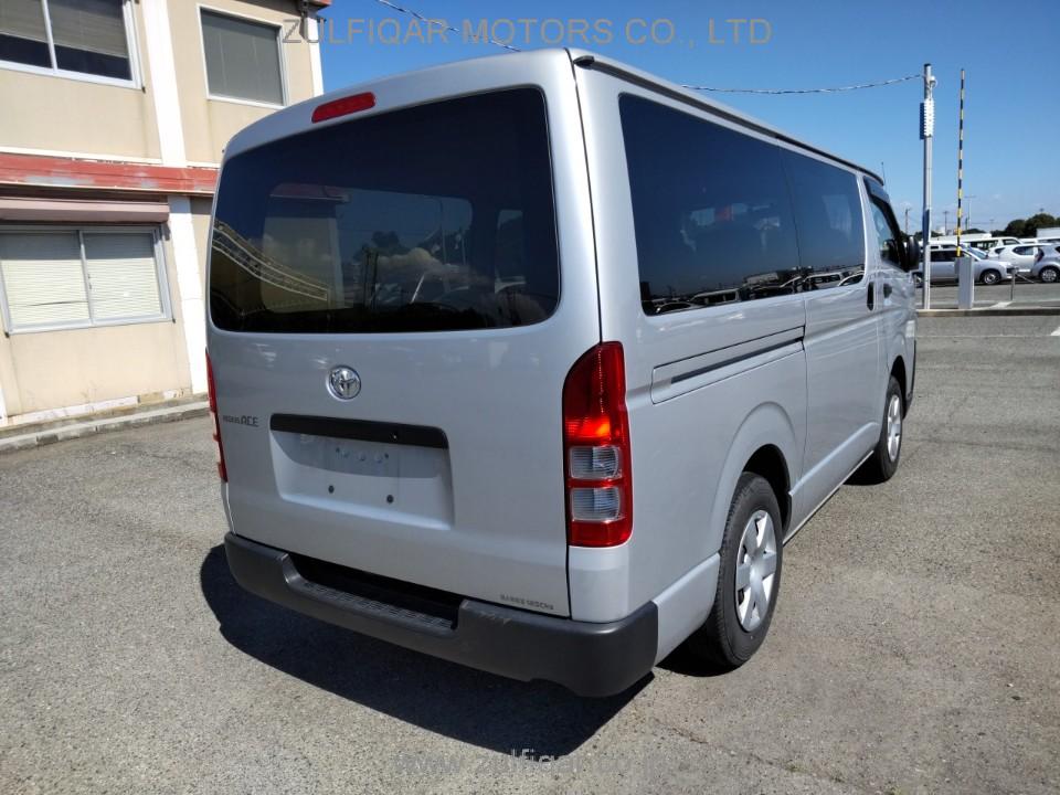 TOYOTA REGIUSACE 2017 Image 3