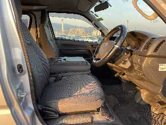 TOYOTA REGIUSACE 2017 Image 17