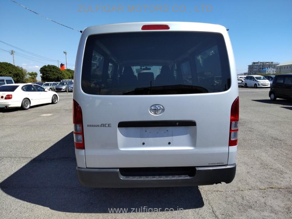 TOYOTA REGIUSACE 2017 Image 4