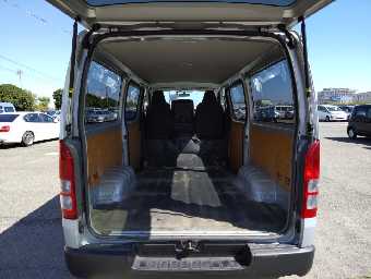 TOYOTA REGIUSACE 2017 Image 7