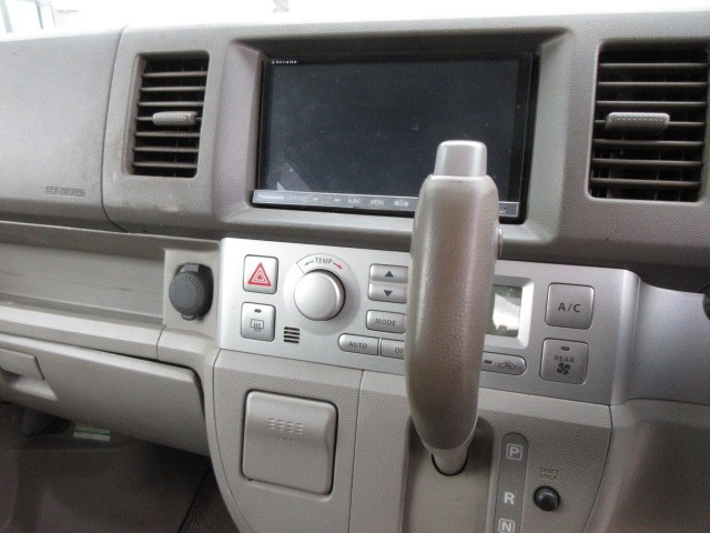 SUZUKI EVERY WAGON 2013 Image 19