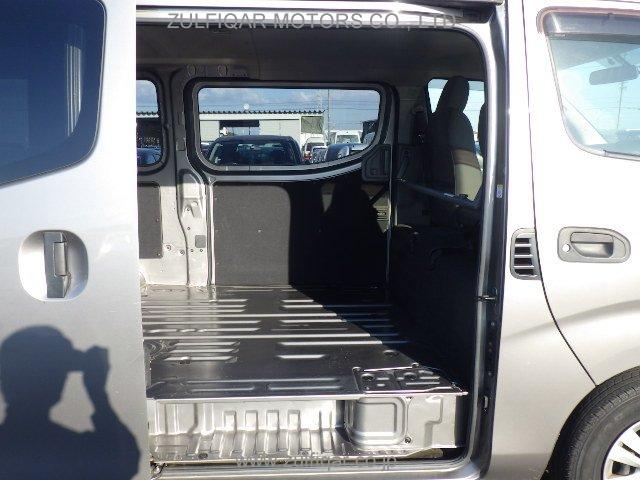 NISSAN NV350 CARAVAN 2016 Image 20