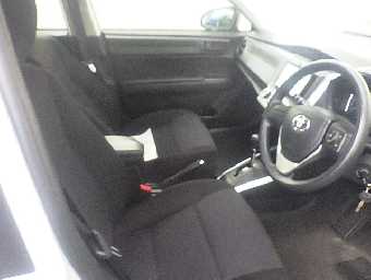 TOYOTA COROLLA FIELDER 2017 Image 13