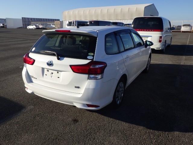 TOYOTA COROLLA FIELDER 2015 Image 27