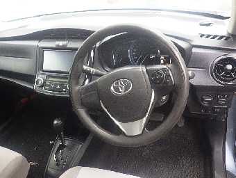 TOYOTA COROLLA AXIO 2016 Image 18