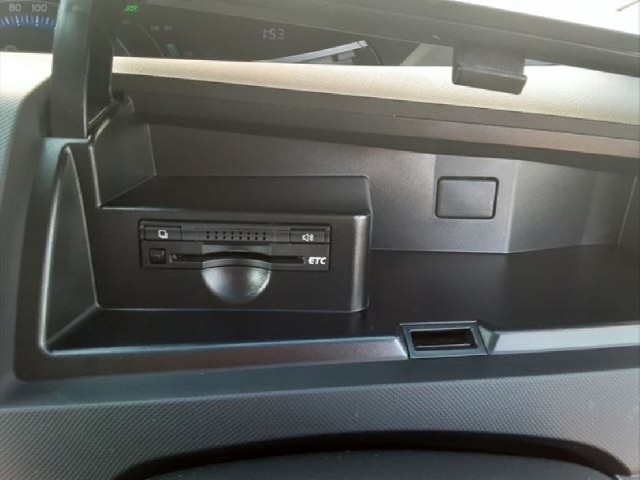 TOYOTA ESTIMA HYBRID 2015 Image 24