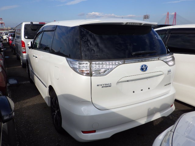 TOYOTA ESTIMA HYBRID 2015 Image 30