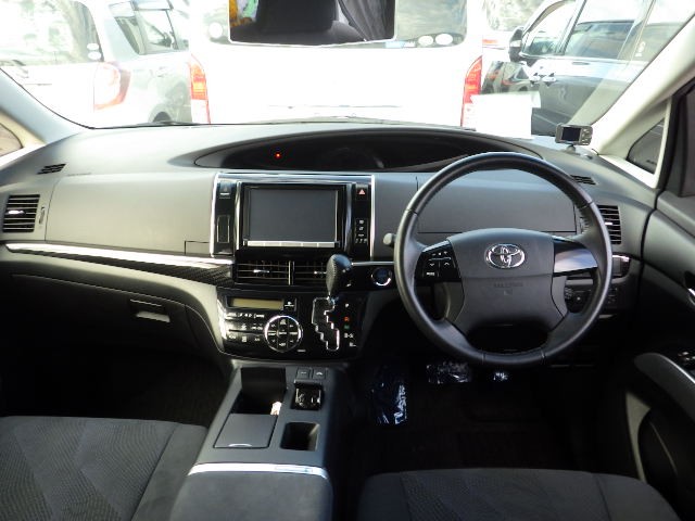 TOYOTA ESTIMA HYBRID 2015 Image 38