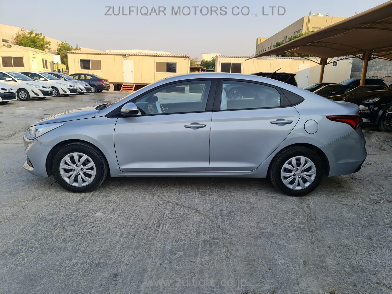 HYUNDAI ACCENT 2019 Image 2