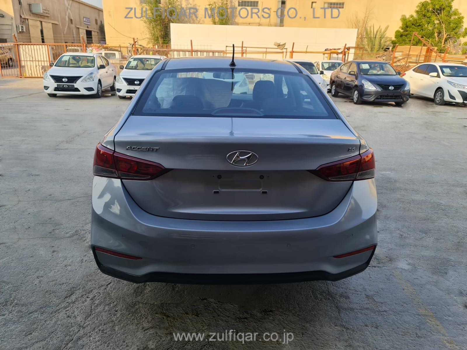 HYUNDAI ACCENT 2019 Image 4