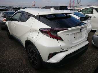 TOYOTA C-HR 2017 Image 13