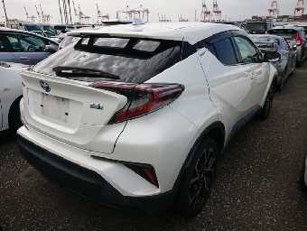 TOYOTA C-HR 2017 Image 14