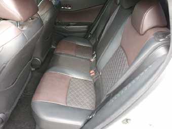 TOYOTA C-HR 2017 Image 20