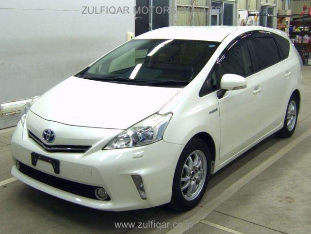 TOYOTA PRIUS ALPHA 2012 Image 1