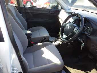 TOYOTA COROLLA AXIO 2017 Image 10