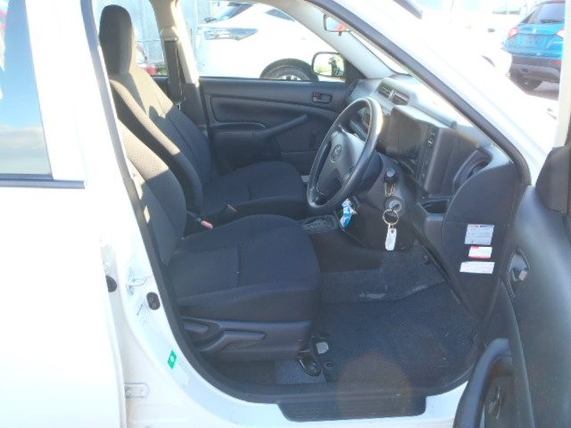 TOYOTA PROBOX 2017 Image 19
