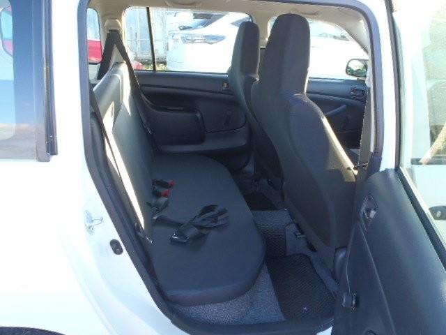 TOYOTA PROBOX 2017 Image 20