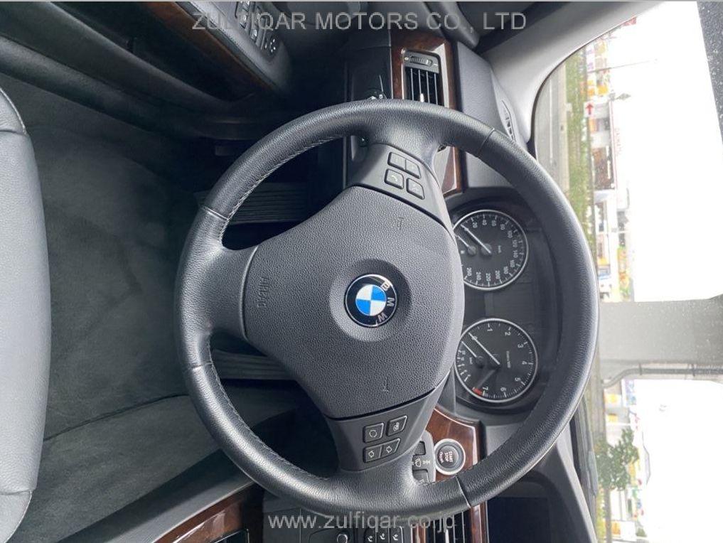 BMW 3 SERIES 2010 Image 8