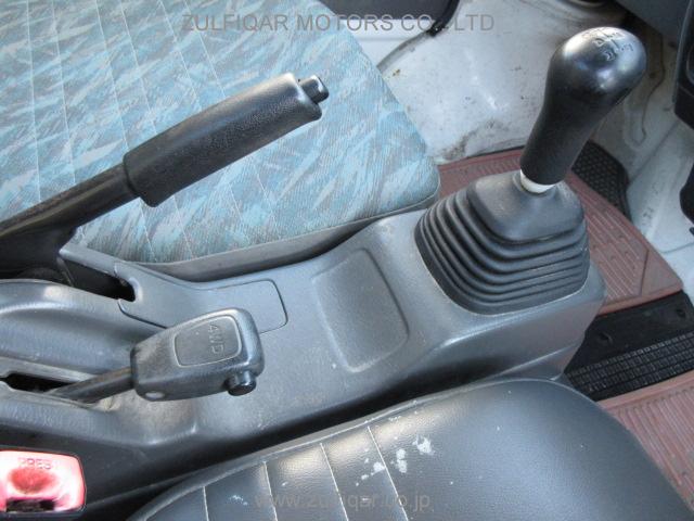 SUZUKI CARRY TRUCK 1999 Image 12