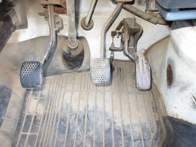 SUZUKI CARRY TRUCK 2004 Image 19