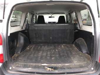 TOYOTA SUCCEED 2017 Image 14