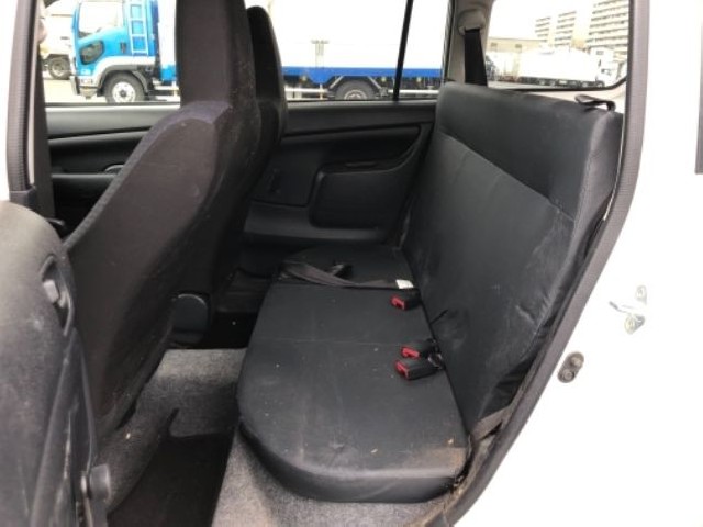 TOYOTA SUCCEED 2017 Image 21