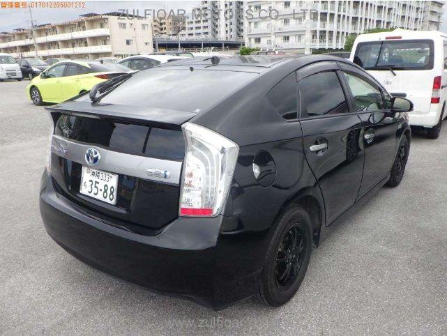 TOYOTA PRIUS PHV 2012 Image 2