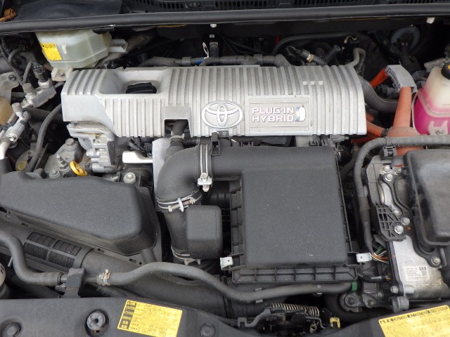 TOYOTA PRIUS PHV 2012 Image 23