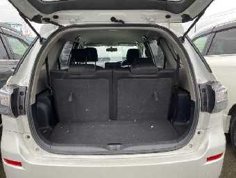 TOYOTA WISH 2017 Image 8