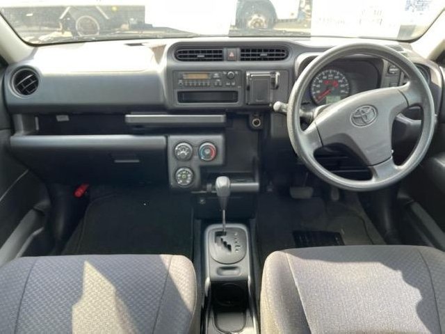 TOYOTA PROBOX 2017 Image 22