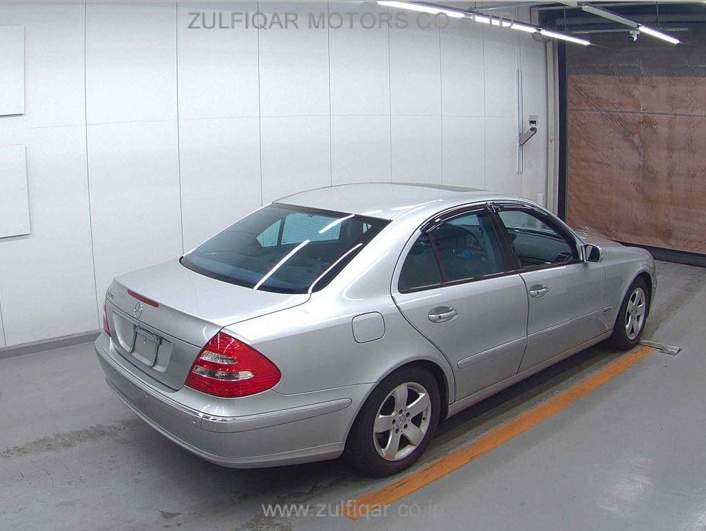 MERCEDES BENZ E CLASS 2002 Image 5