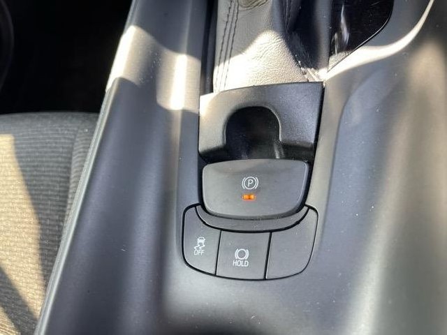 TOYOTA C-HR 2017 Image 25