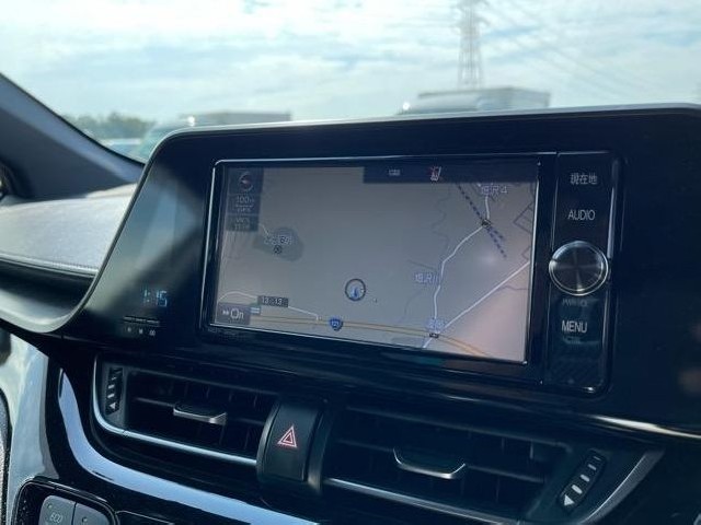 TOYOTA C-HR 2017 Image 28