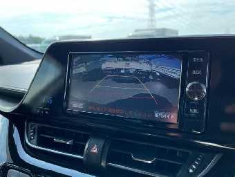 TOYOTA C-HR 2017 Image 23