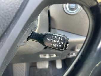 TOYOTA C-HR 2017 Image 27