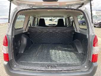 TOYOTA SUCCEED 2017 Image 12