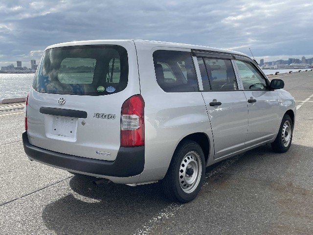 TOYOTA SUCCEED 2017 Image 22