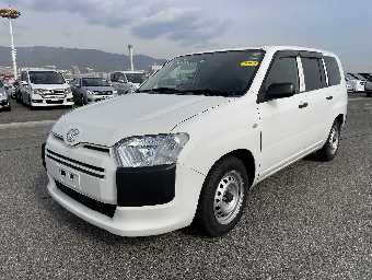 TOYOTA SUCCEED 2017 Image 2