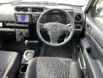 TOYOTA SUCCEED 2017 Image 7