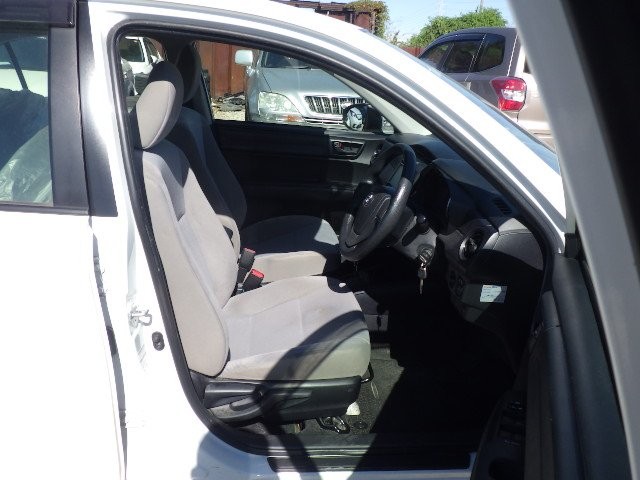 TOYOTA COROLLA AXIO 2017 Image 25