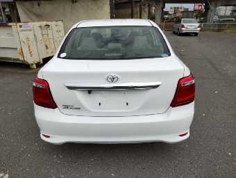 TOYOTA COROLLA AXIO 2017 Image 4