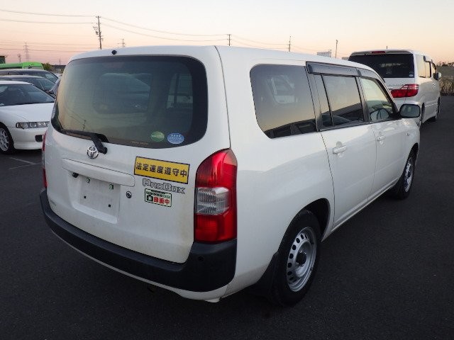 TOYOTA PROBOX 2017 Image 21