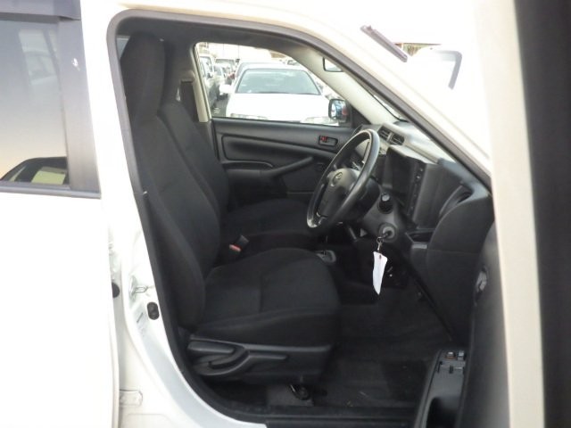 TOYOTA PROBOX 2017 Image 35